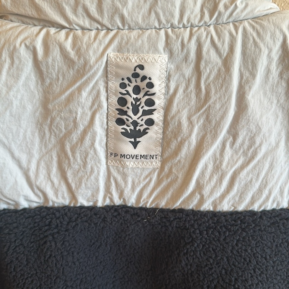 Free People Journey Ahead Vest Size XL Black Combo Half Zip NEW - Picture 8 of 13